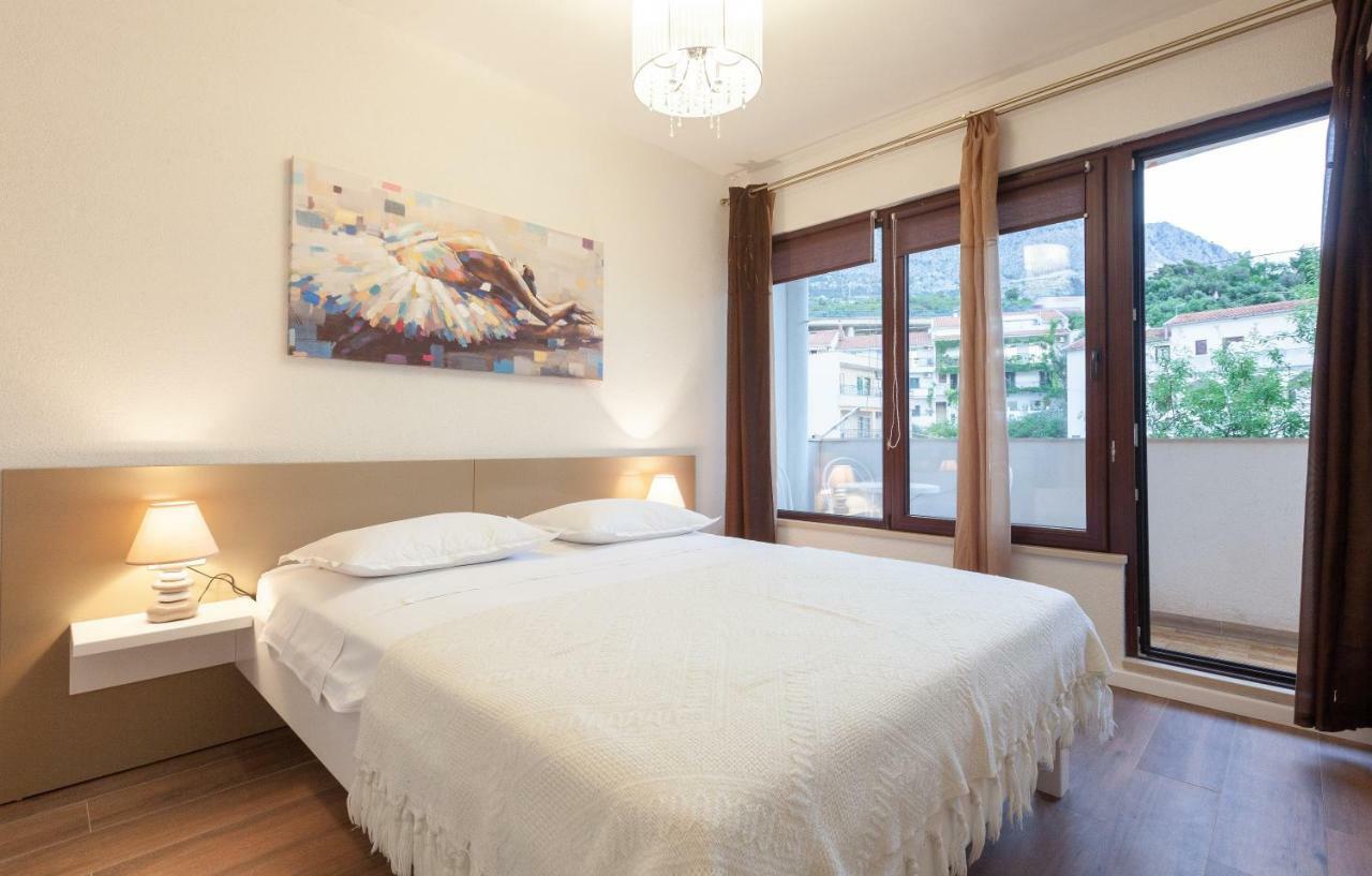 Apartmani Tina Podgora Exterior foto